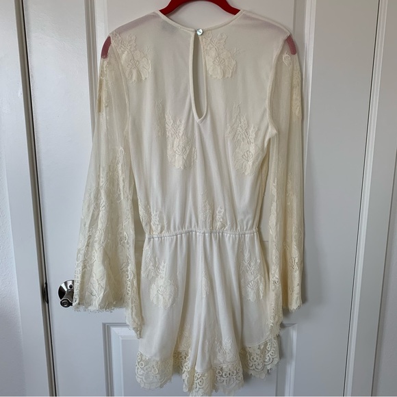 Show me your Mumu Lace Romper - Picture 6 of 12